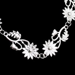 NH3325OC Kvety náhrdelník oceľový
